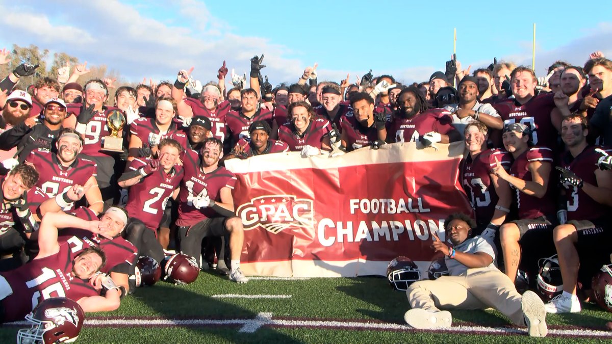 'STANGS SECURE GPAC TITLE!

#9 <a href="/MsideFootball/">Morningside University Football</a> outlasts #6 Dordt 34-28 in overtime to claim the <a href="/GPACSports/">Great Plains Athletic Conference</a> Championship!

Both teams await their fate tomorrow night during the <a href="/NAIA/">NAIA</a> Selection Show at 6 p.m.

<a href="/NAIAFootballVSN/">NAIA Football from VSN</a> x <a href="/NAIAFBALL/">NAIAFBALL</a> 

WATCH HERE 🏈⬇️
siouxlandproud.com/sports/morning…