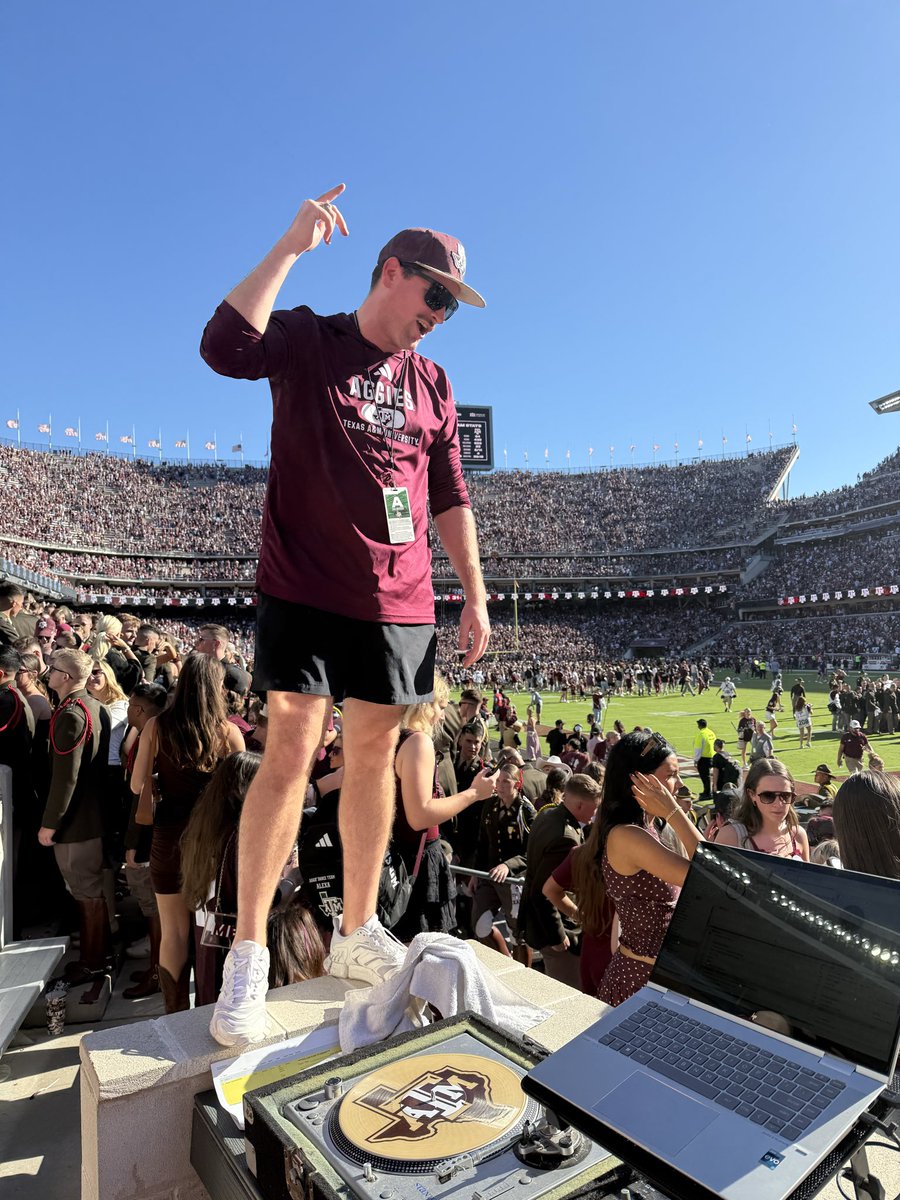 Heard it was just a night environment 😏😏😏