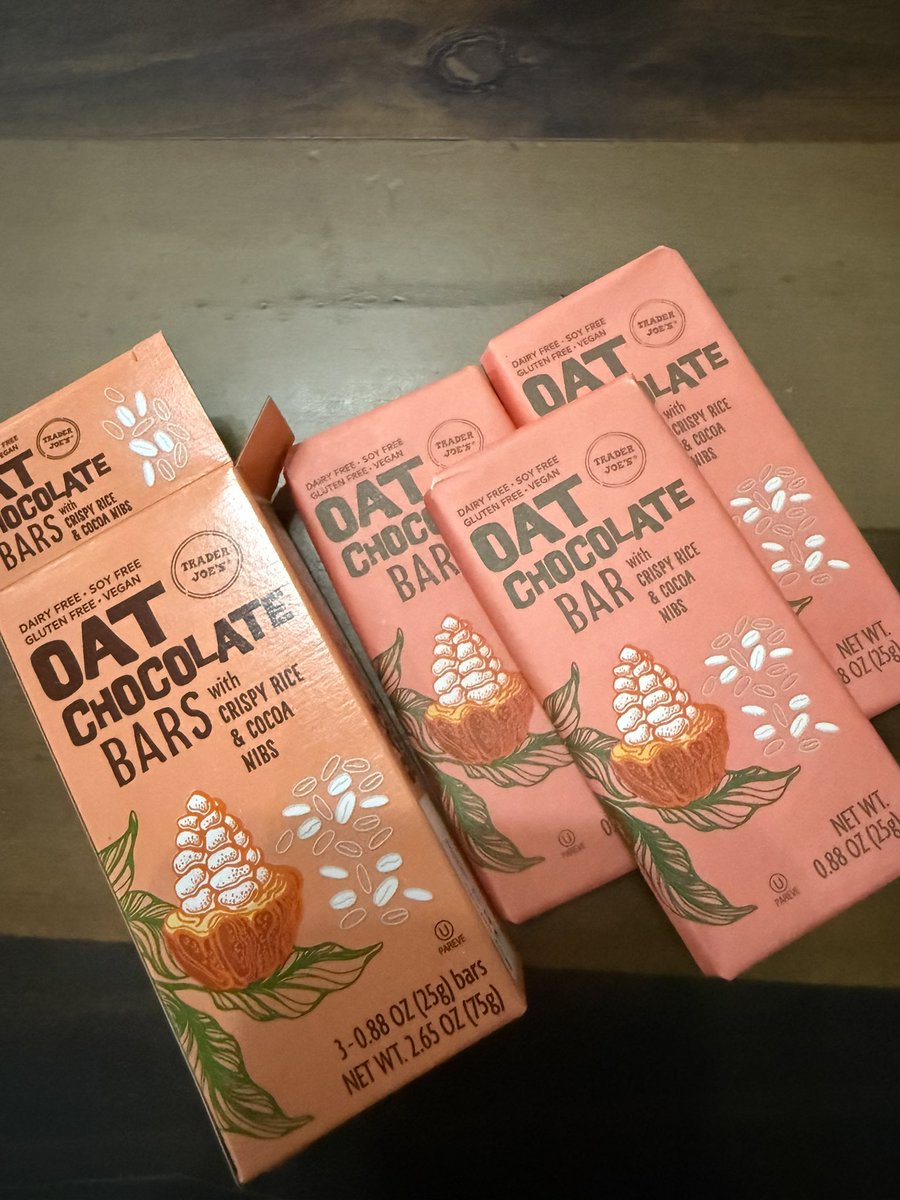 poipoipoipi2da's tweet image. ぉ。これはお土産に最高では？
ミニバッグは、1人6個限定で速攻売り切れだった🫣
#traderjoe