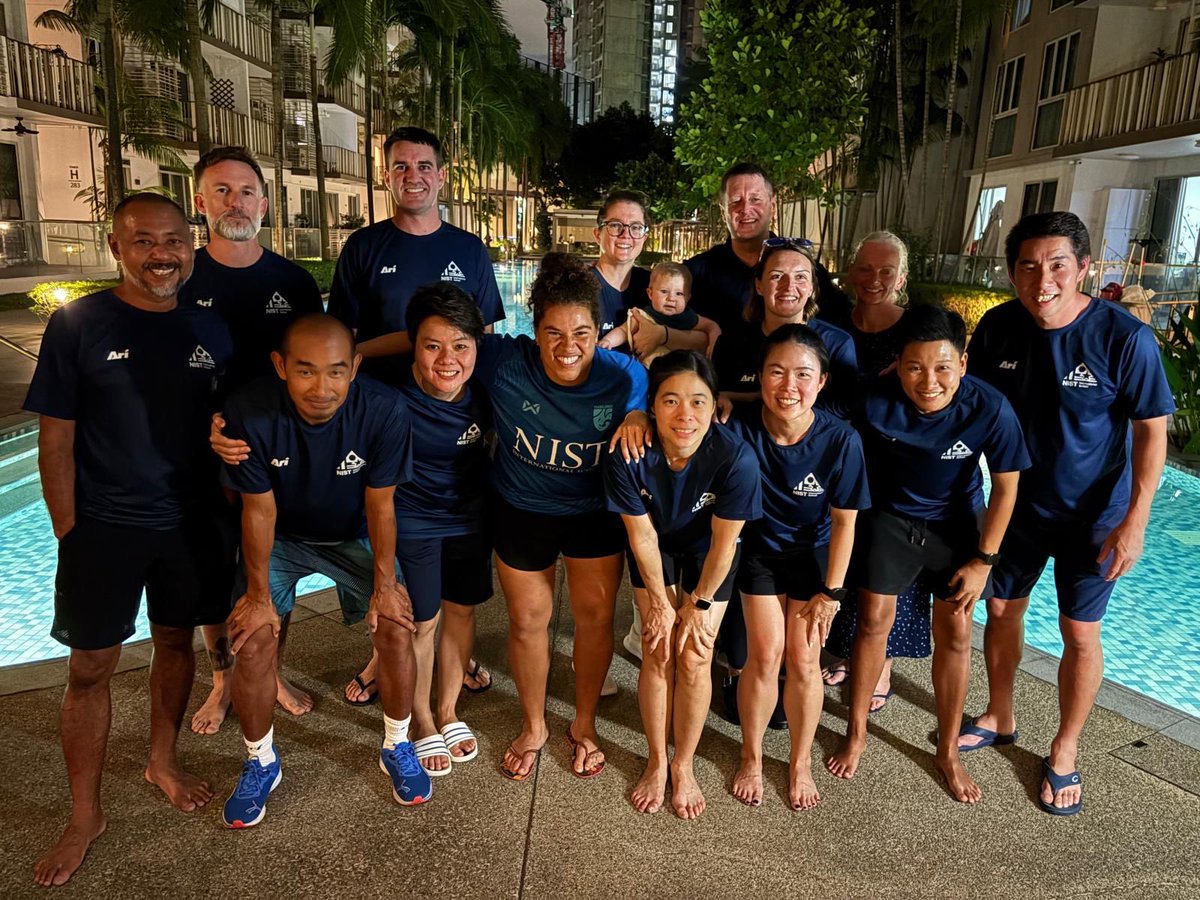 Megan Lockett tweet media