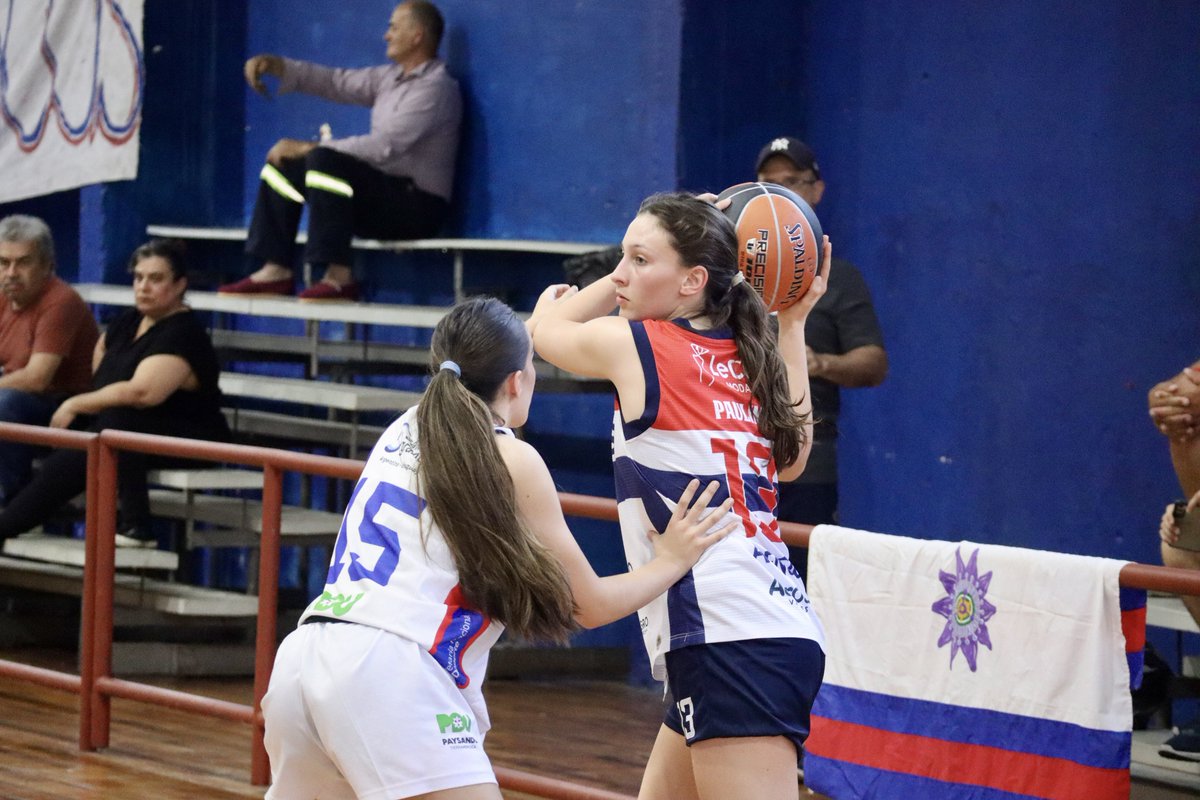 OblOficial's tweet image. 🏆📸 𝐓𝐎𝐑𝐍𝐄𝐎 𝐎𝐁𝐋 𝐃𝐄 𝐒𝐄𝐋𝐄𝐂𝐂𝐈𝐎𝐍𝐄𝐒  ‐ Cat. Formativas U17 femenina  

Finalizó el Torneo de Selecciones para la U17 femenina con la coronación de @LRBSoriano que se quedó con el título de manera invicta 🏆