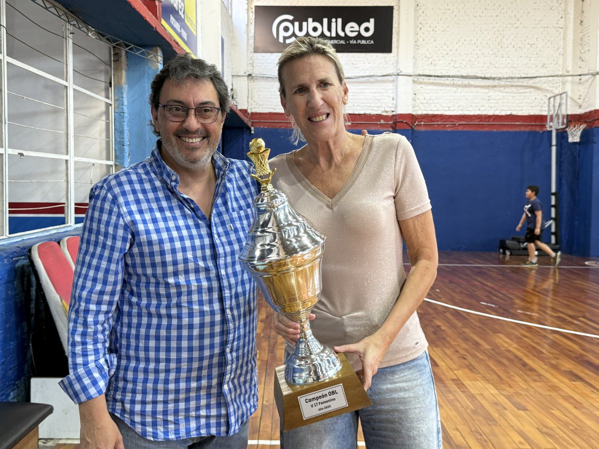 OblOficial's tweet image. 🏆📸 𝐓𝐎𝐑𝐍𝐄𝐎 𝐎𝐁𝐋 𝐃𝐄 𝐒𝐄𝐋𝐄𝐂𝐂𝐈𝐎𝐍𝐄𝐒  ‐ Cat. Formativas U17 femenina  

Finalizó el Torneo de Selecciones para la U17 femenina con la coronación de @LRBSoriano que se quedó con el título de manera invicta 🏆