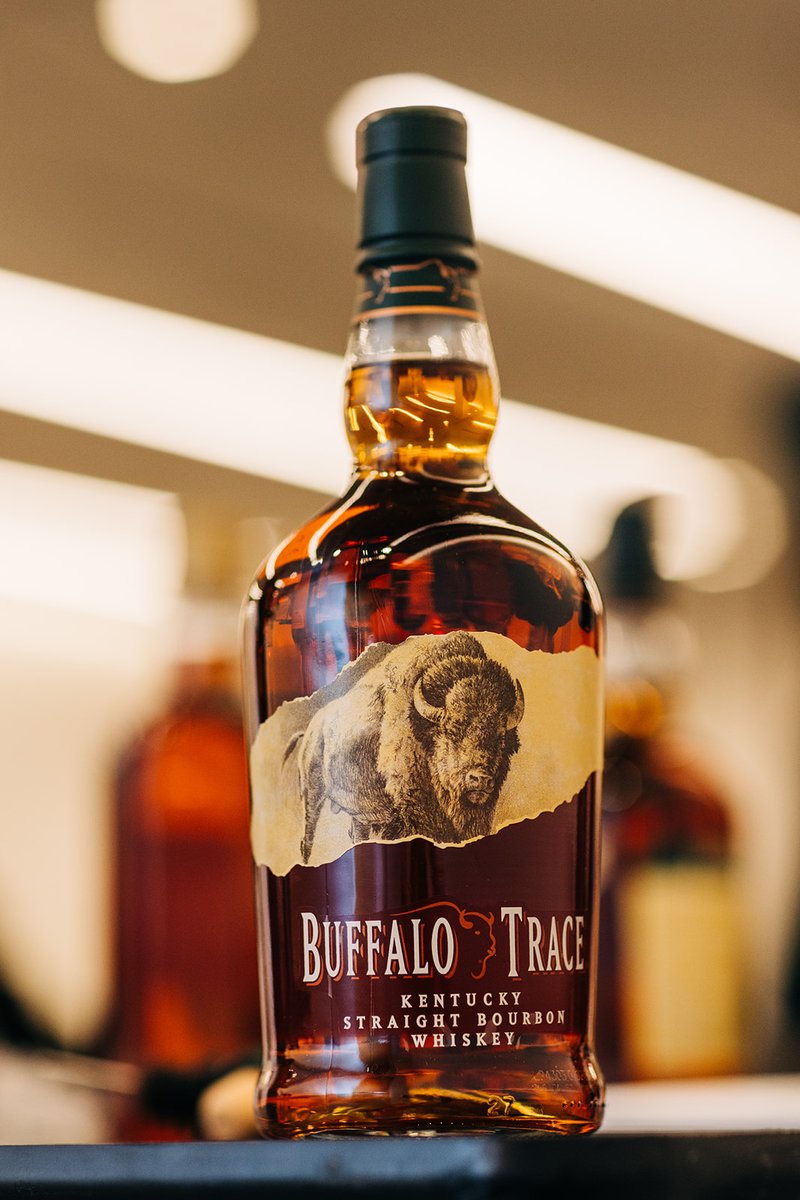 🥃 Buffalo Trace Distillery’s new tour lets you taste bourbon straight from the barrel, right in the heart of their historic rickhouses. The tour is exclusively for SBS club members, but it’s free to join at SazeracBarrelSelect.com. 
#BourbonClassic #BuffaloTrace #Sazerac