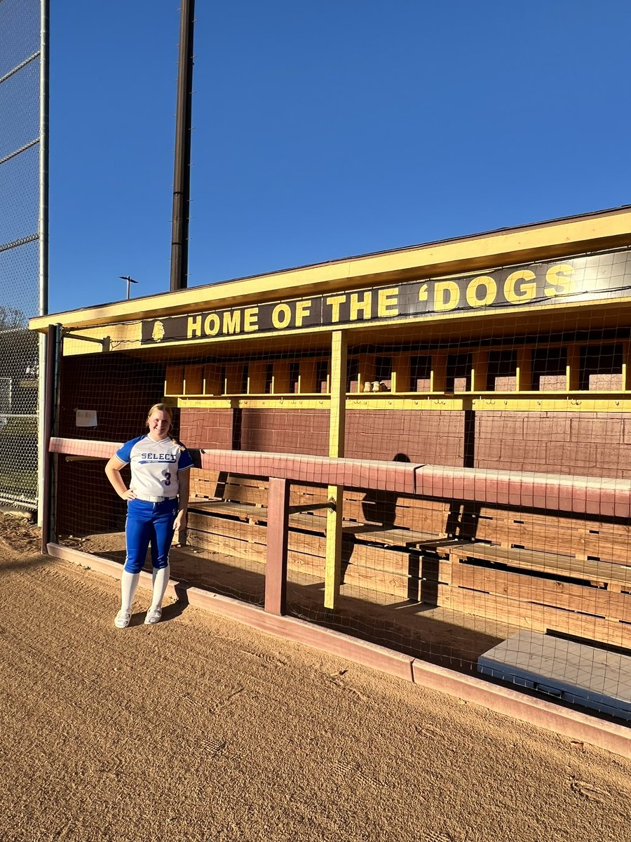 AllieHarrigan's tweet image. I had a great time at the @UMD_Softball camp today in Duluth! I loved learning from the coaches and players and have some new drills I can include in my workouts! Thank you @wagner_nat, @CoachBrousek, and @rdawson14! Go Bulldogs!❤️💛🥎

@sami_miller34
