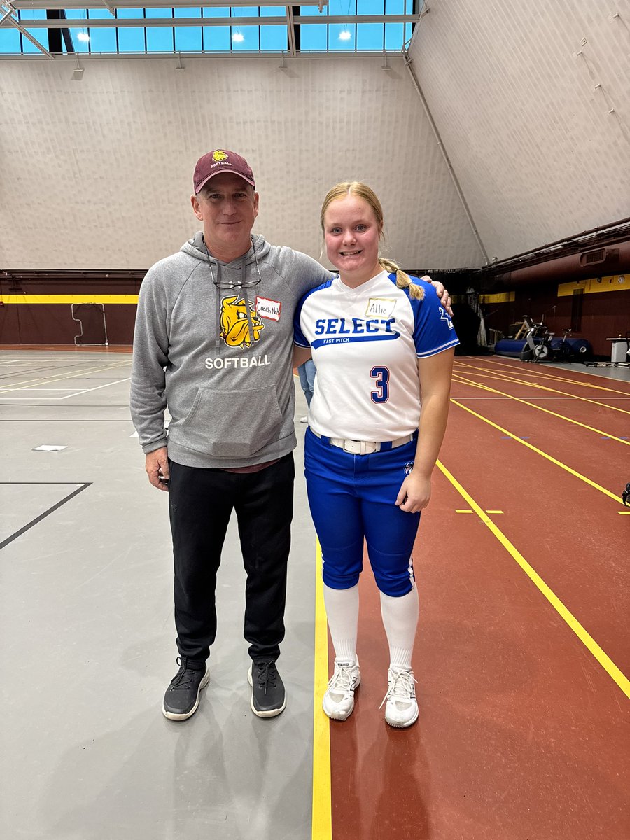 AllieHarrigan's tweet image. I had a great time at the @UMD_Softball camp today in Duluth! I loved learning from the coaches and players and have some new drills I can include in my workouts! Thank you @wagner_nat, @CoachBrousek, and @rdawson14! Go Bulldogs!❤️💛🥎

@sami_miller34