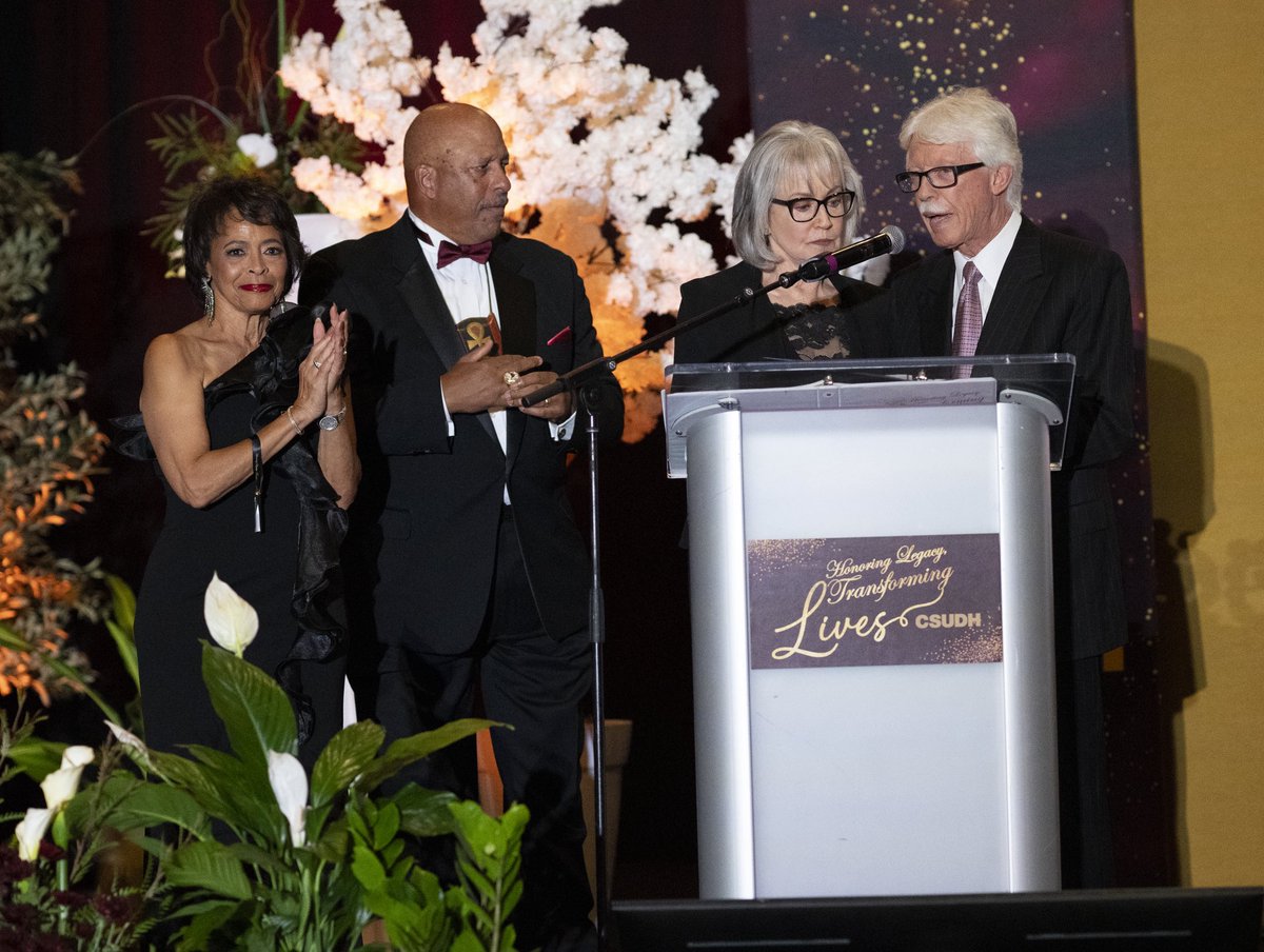 CSUDHPrezParham's tweet image. Last night’s gala celebrated the achievements of our students, and I was deeply honored to be recognized for my service as president. We also paid tribute to distinguished leaders and were grateful to share the night with our community partners and students, who make CSUDH thrive