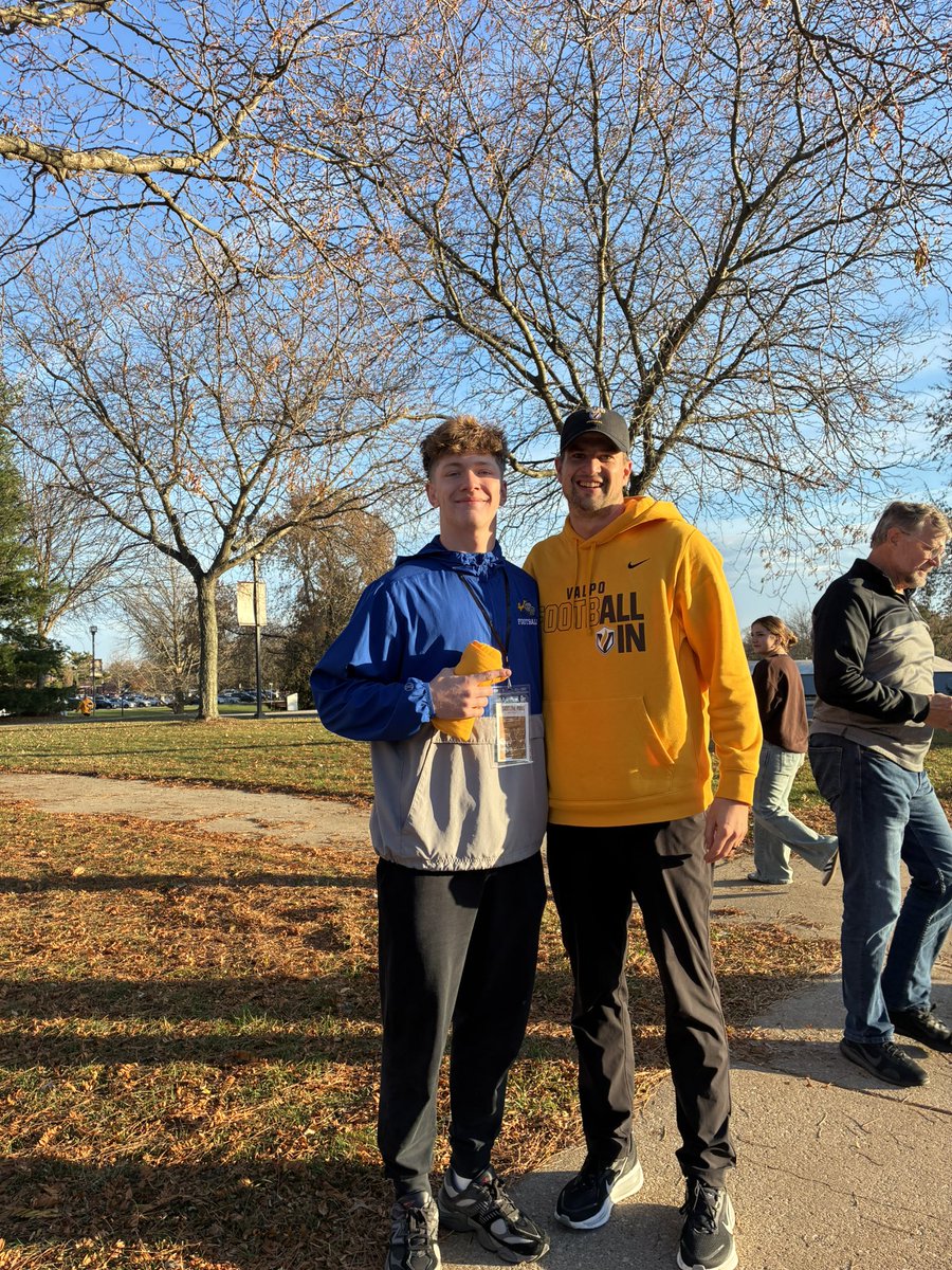 rylee_bidds1's tweet image. Had a tremendous time @valpoufootball’s game day visit today. Thank you to @CoachFlo12 for inviting me out and speaking with me! Valpo had a huge comeback victory, winning in OT! @CoachWaddle @TomLoy247 @dchendrix @ENKnightsFB @IndianaPreps @PrepRedzoneIN 
@IndyWeOutHere @qb1ndy