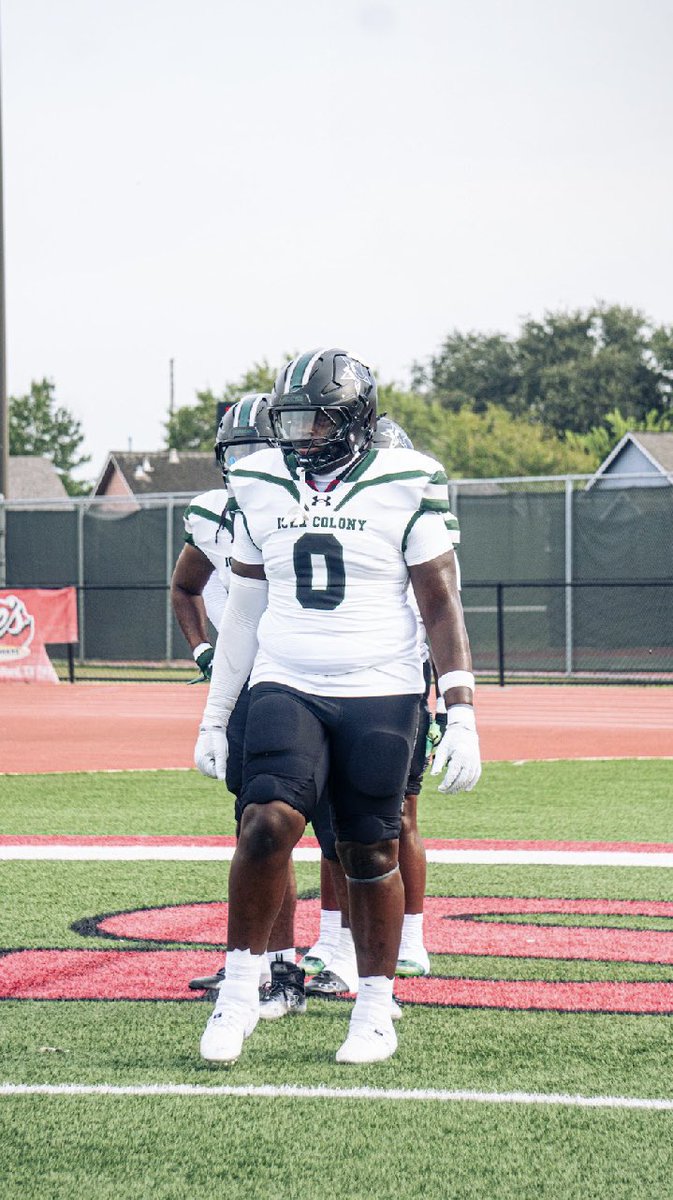 SwineyDaniel's tweet photo. My recruitment is still 100% open! Im looking to COMPETE and find a place I can call home to get developed! C/O 26’ DT @IC_PioneersFB https://t.co/8vnZ0htrII