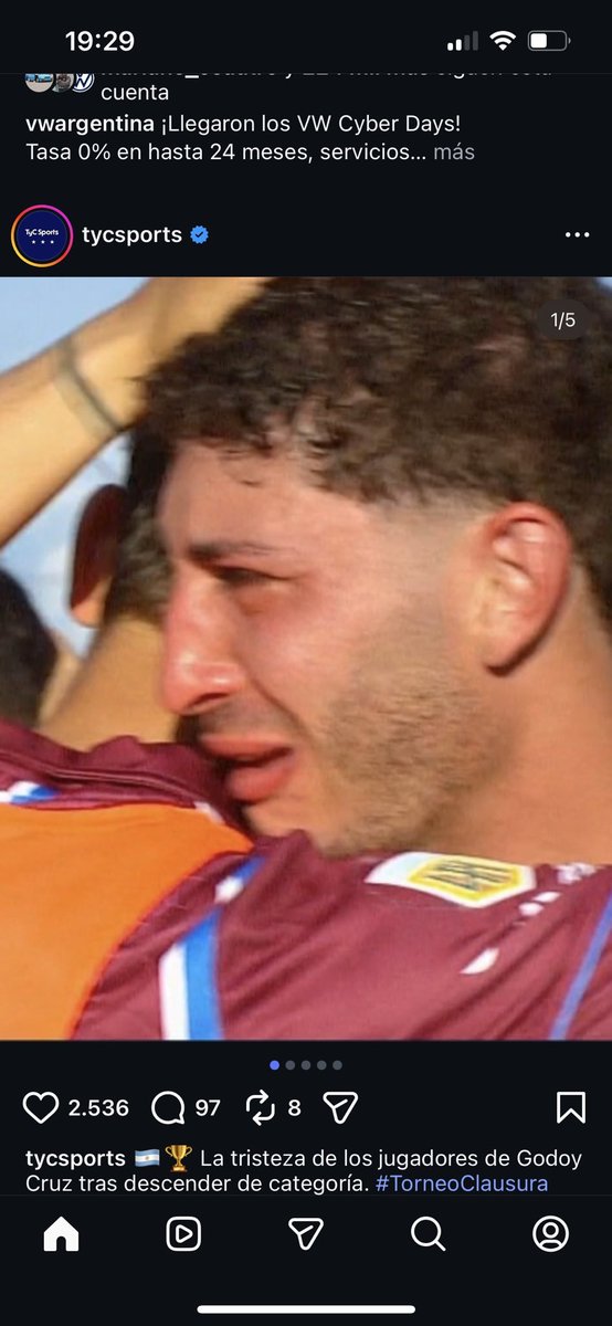 YO ERA CAMPEÓN 🎵🏆
Bos te ibas al descenso por cagón 🎵🅱️