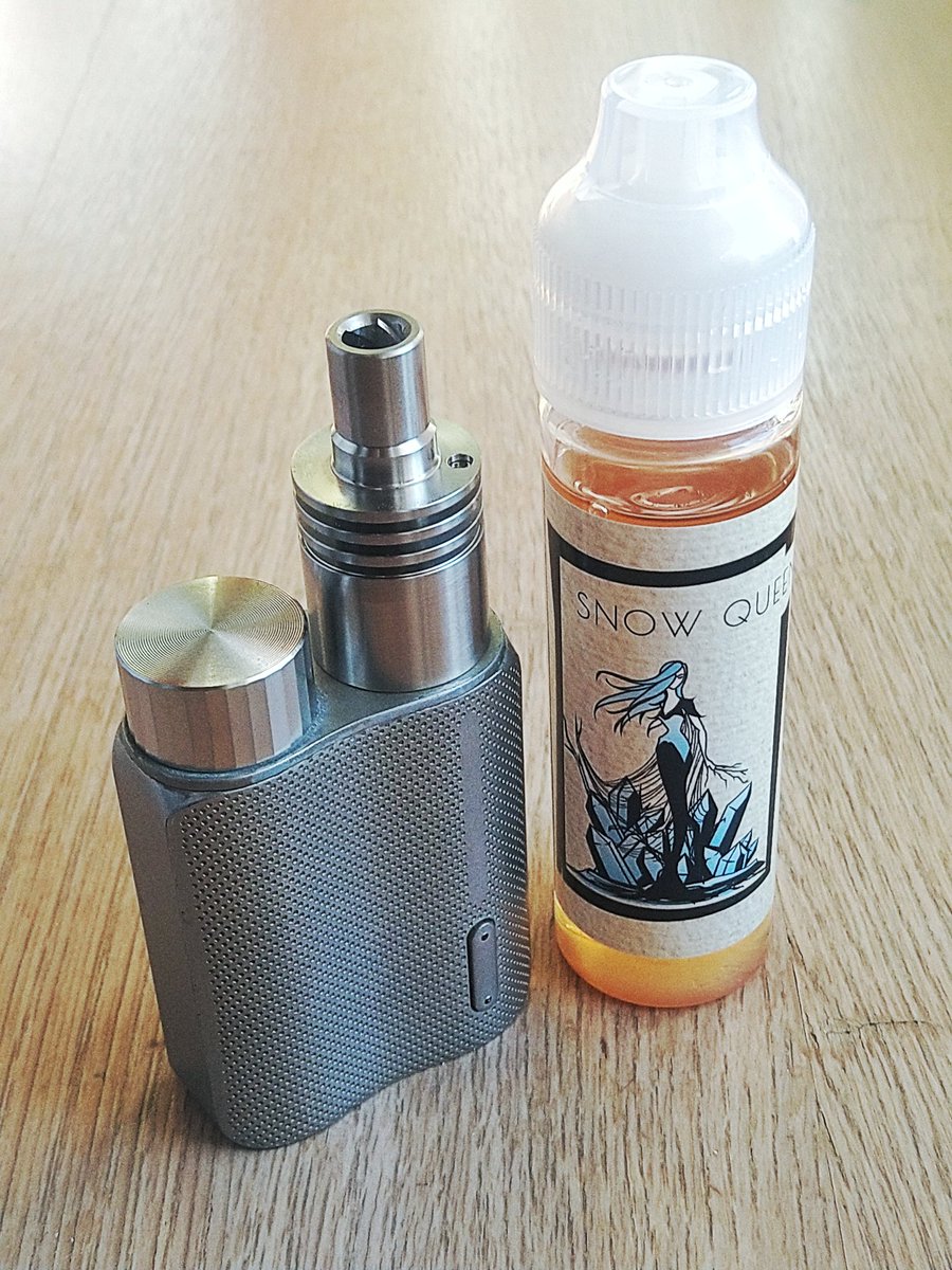 ntosi9's tweet image. メッシュで頂くとこれまた乙です🚬
#ecig