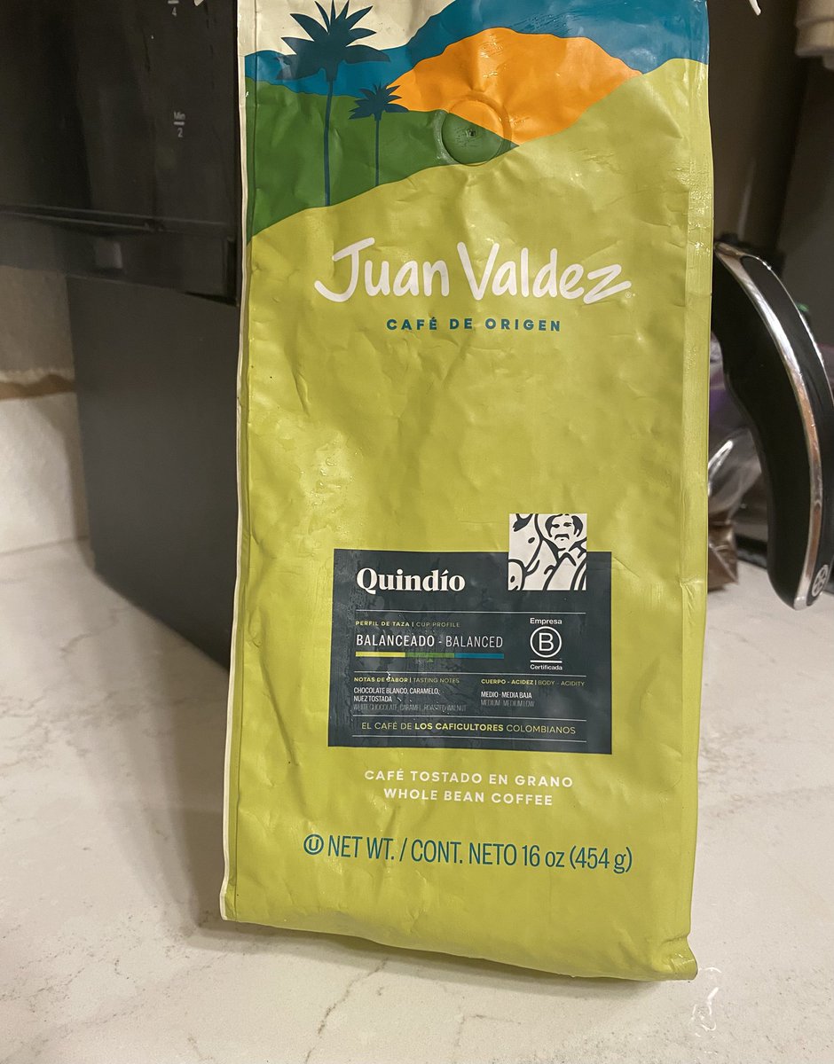 NewDawn7411's tweet image. For my coffee fans. My stepson is in town visiting and brought this to try. Love it! 😋