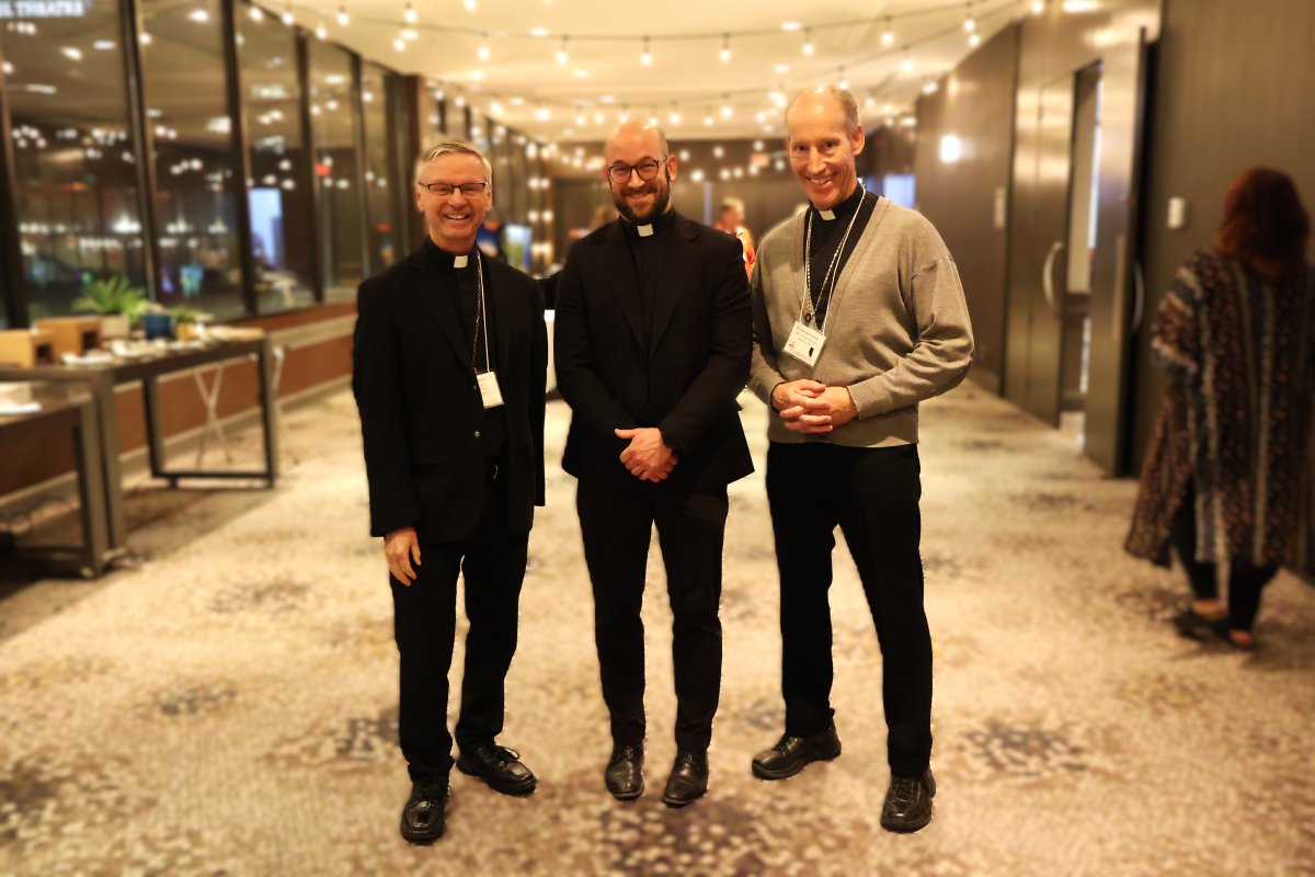 ACSTANews's tweet image. Yesterday evening, a great start to our 2025 AGM. Thanks to Fr. Kris Schmidt from @archedmonton for an excellent opening keynote!
