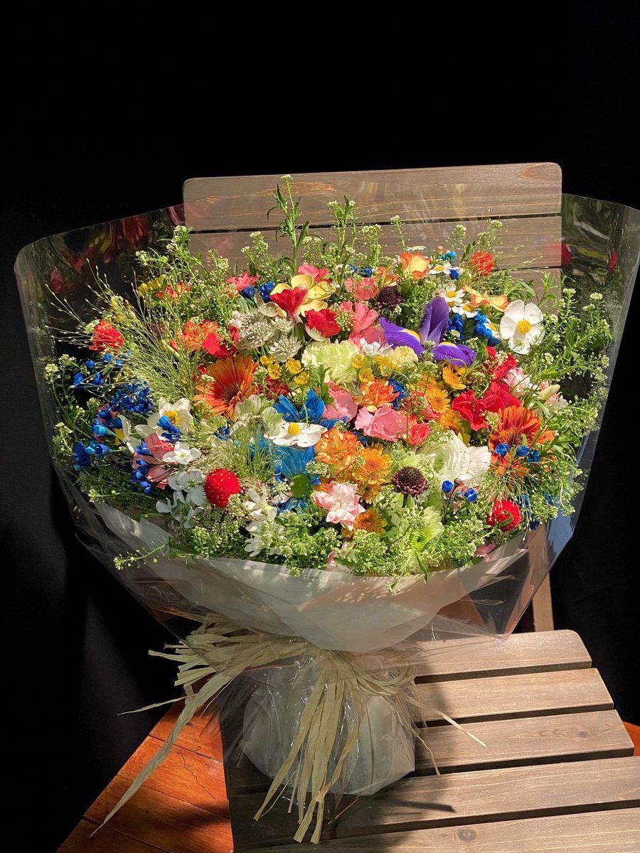 greendreaams's tweet image. flowers 💚