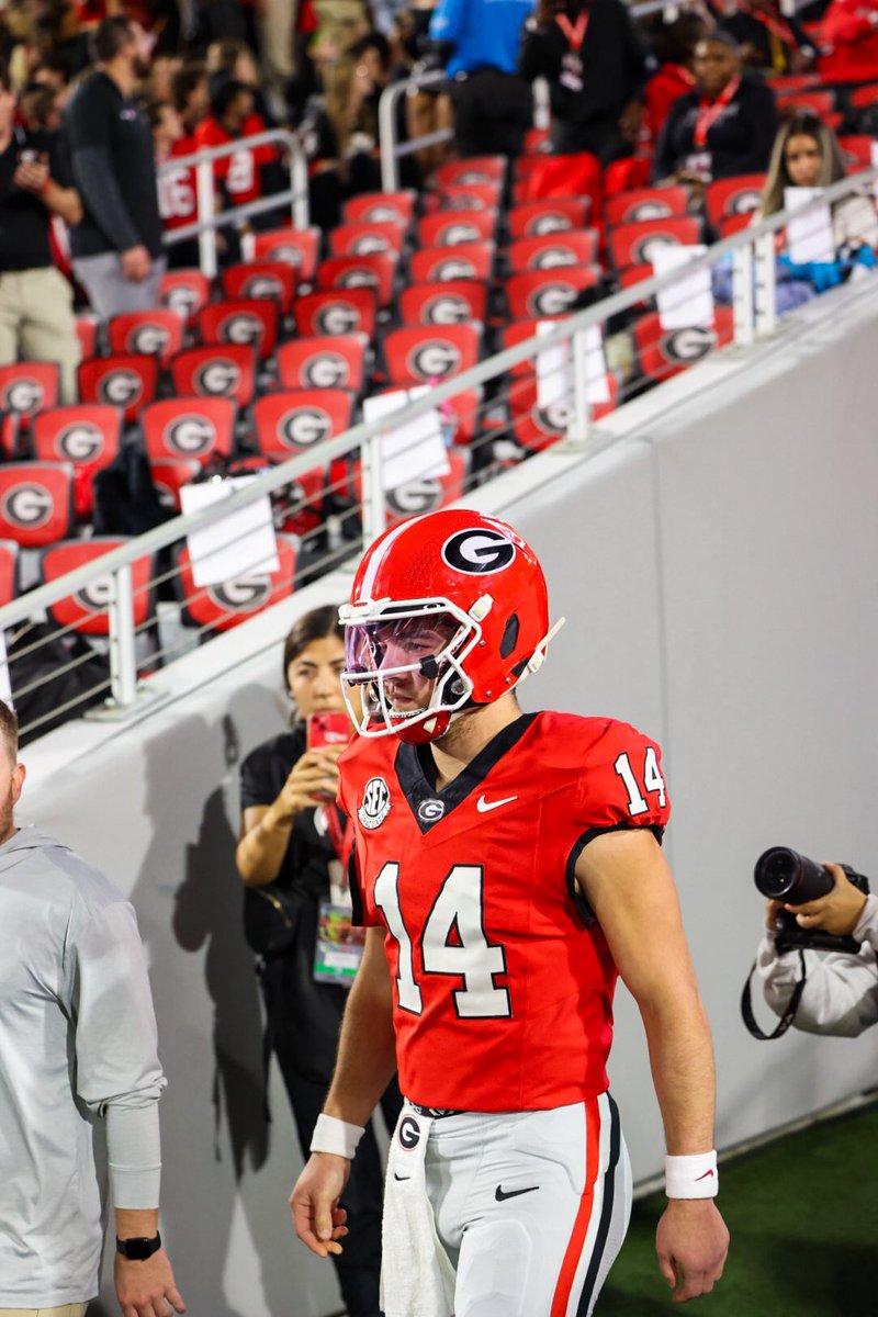 BrooksAustinBA's tweet photo. Here comes QB1 https://t.co/135Tgz3Lvc
