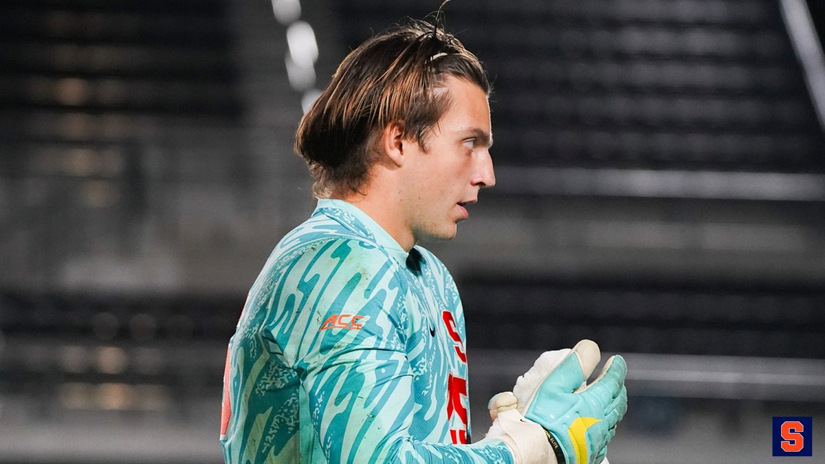 CuseMSOC's tweet image. Keep moving forward➡️

#DareToDream