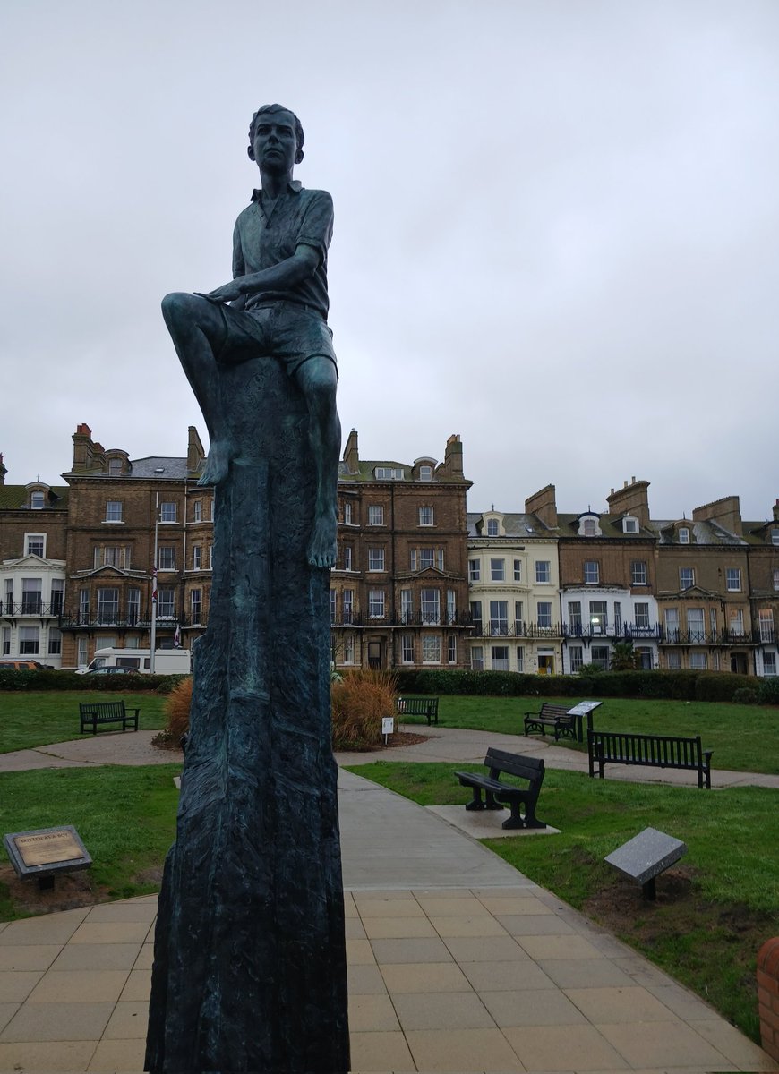 Wishing you all a splendid Sunday lovely people