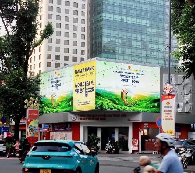 benefiteajp's tweet photo. ✨国際お茶フェスティバル2025が全国で取り上げられました! ✨
賑わう街並みから賑わう都心、または賑わう国際空港まで、全国70台近くのLEDディスプレイに国際茶祭2025が迫力登場!
https://t.co/QvktJu0X30
#Worldtea
#worldteafest2025 #LeHoiTraQuocTe2025 https://t.co/OzDbr1QuhH