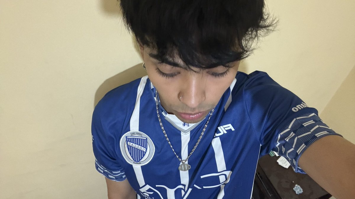 alguien que me consuele por favor💔💔💔