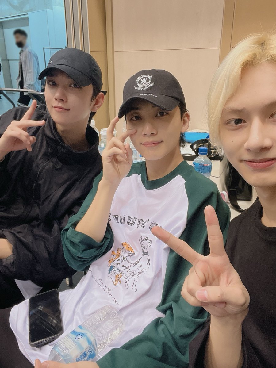 JEONGHAN, JOSHUA, JUN SELCA 3 YEARS AGO TODAY 🥹🫶 3J!!!