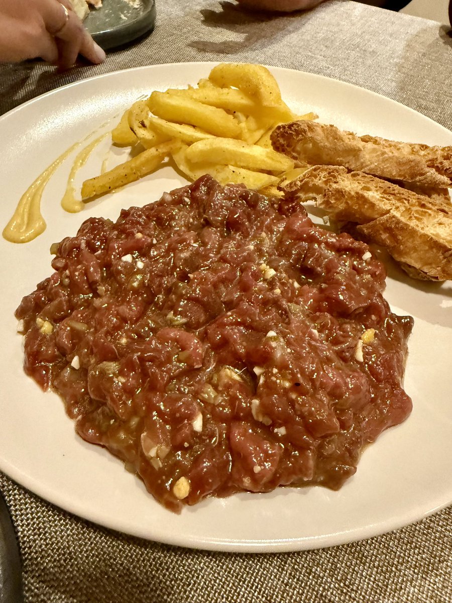 Carlos Sancha tweet media