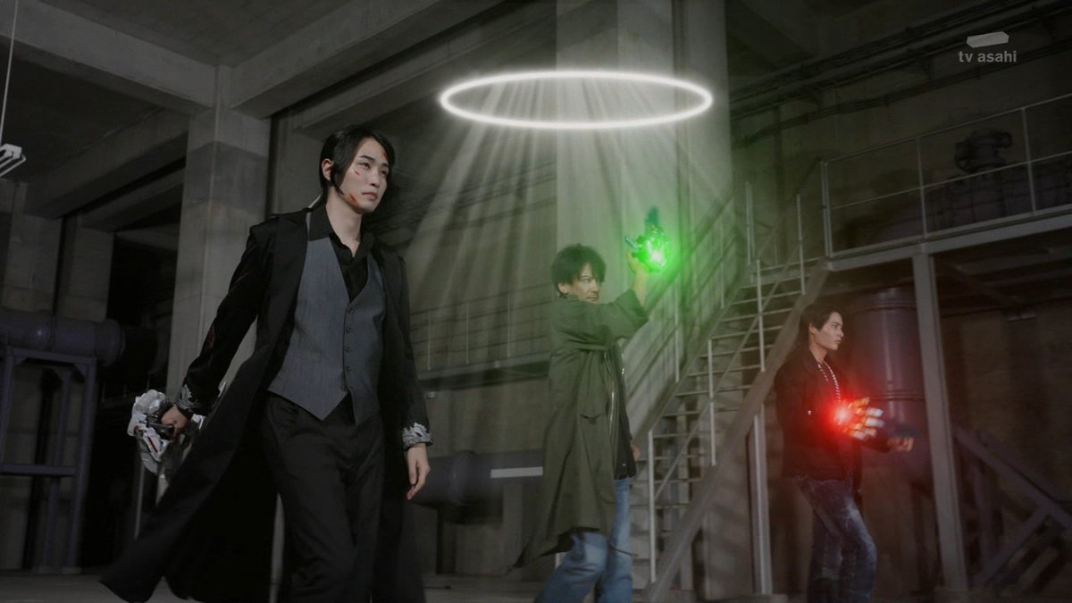 gar_tokuninasi's tweet image. ちょっと待て紅葉さん

それ牙狼！！
 #ゴジュウジャー