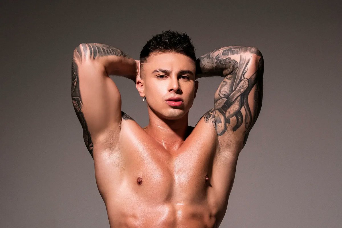 <a href="/ColtonBelami/">Belami colton</a> acaba de ganar el Lifetime Achievement Award de <a href="/Flirt4Free/">Flirt4Free</a>  — un reconocimiento a una trayectoria impecable, talento inagotable y años dejando huella en la industria. ✨

Lee el homenaje completo aquí: twc.link/belami-colton-… 🔥