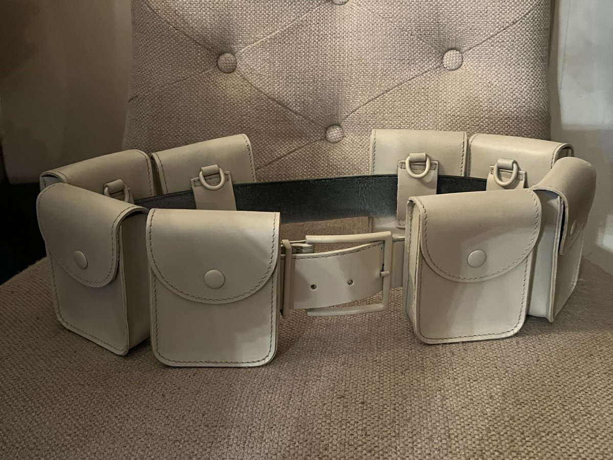 ParkerPeterPete's tweet image. batman year one belt