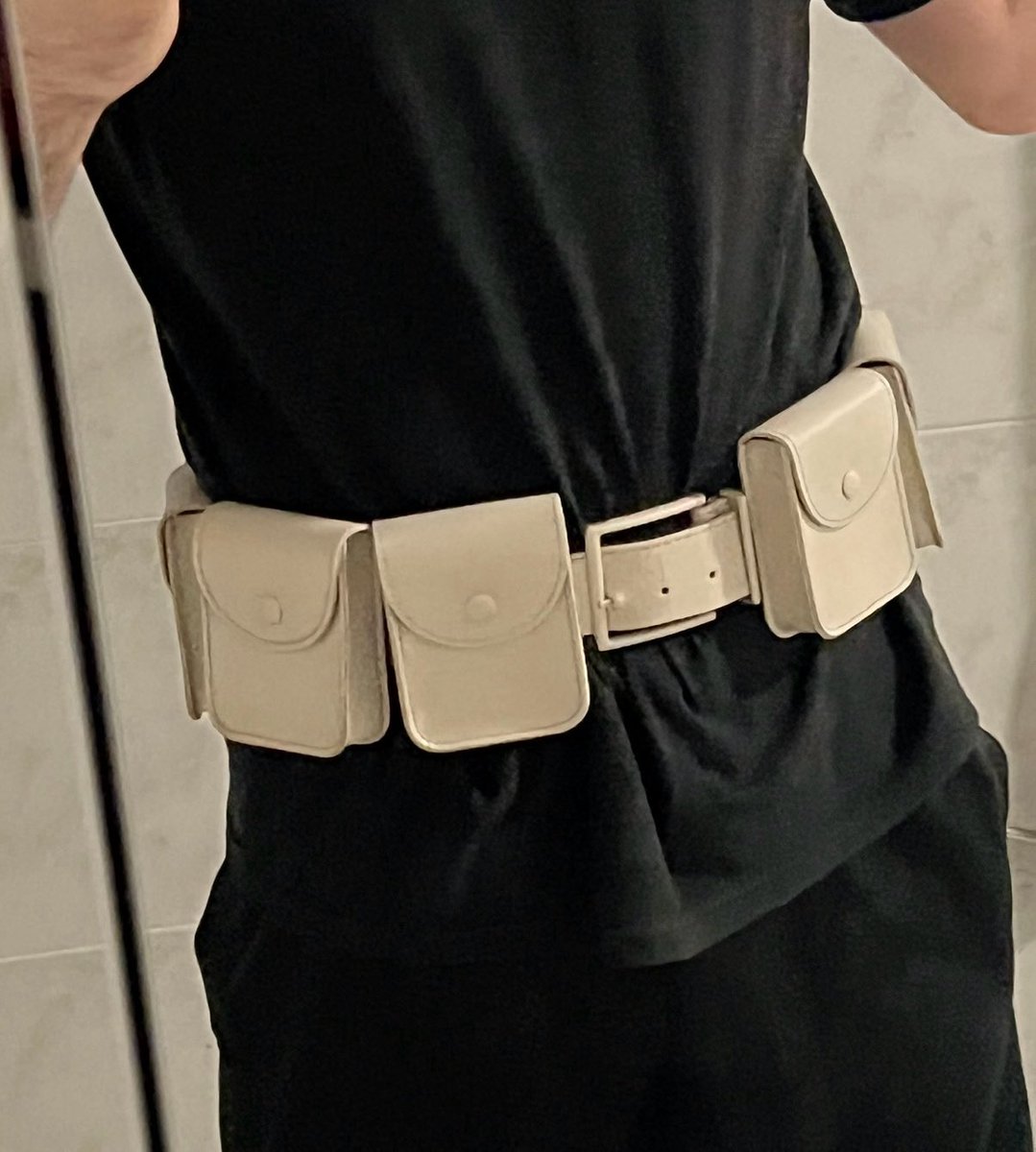 ParkerPeterPete's tweet image. batman year one belt