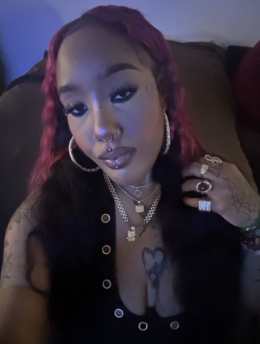 MS.SEXI tweet media