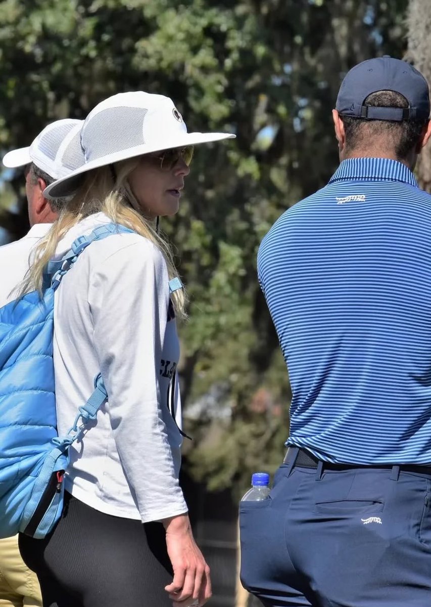 Rick Golfs tweet media