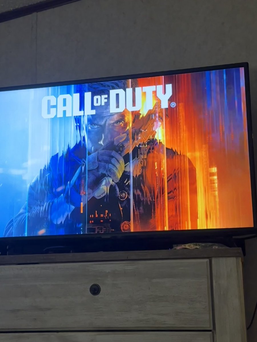 RHCP_Fan99's tweet image. Black ops 7 and Buffalo Wild wing kinda night !!