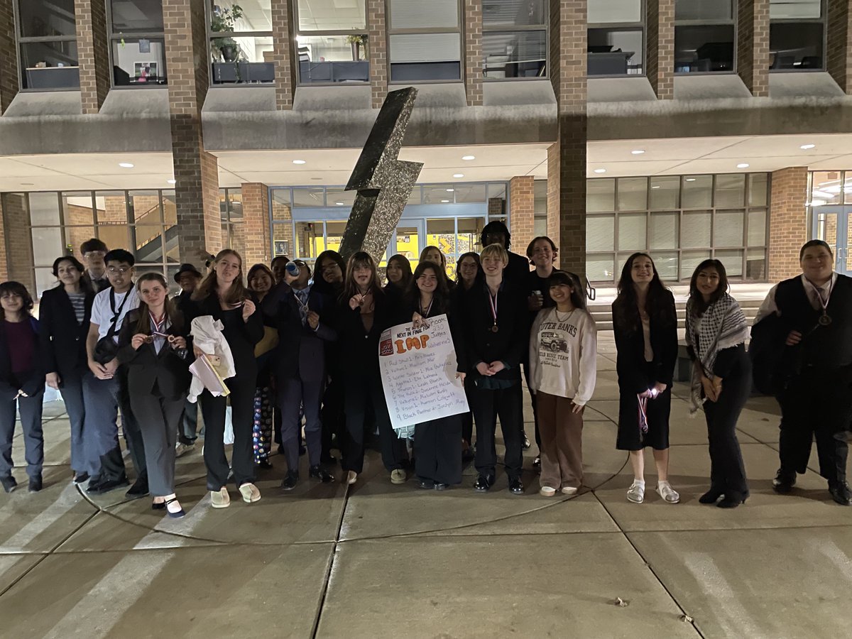 Speech Winners - Reavis High School Alex Solano - 3rd in Extemporaneous  Speaking Novice AND Top Novice Award Axel Adlefinger and Ellie LaHood -  Finalists in Humorous Duet Acting Next-In Nora Badger -