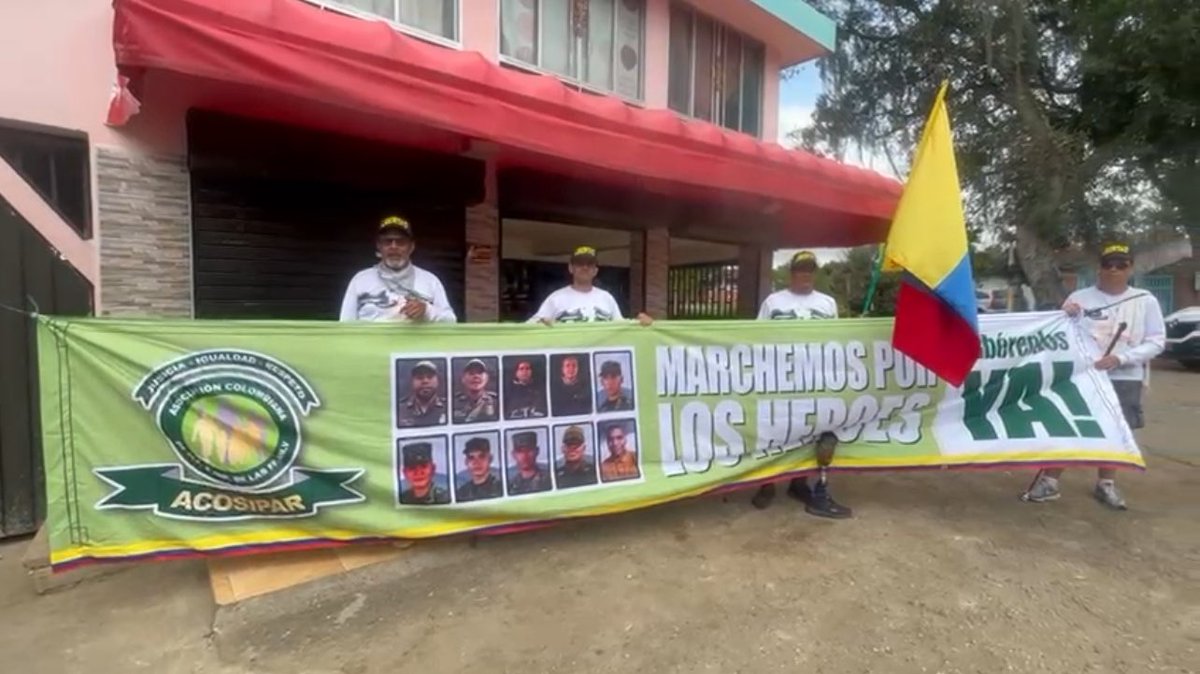 SoyElTeMalagon's tweet image. Colombianos, apoyemos este equipo de hombres, víctimas del conflicto  en condición de discapacidad, que vienen a pie desde Bucaramanga para Bogota, pidiendo por la libertad de 11 soldados y policías secuestrados. ⛓️🙏🇨🇴