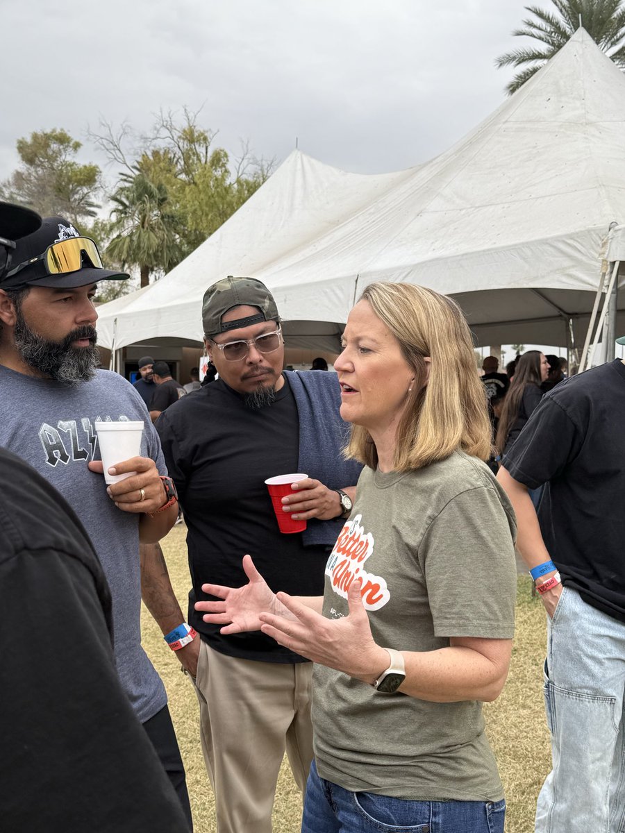 krismayes's tweet image. Loved spending time at the Teamsters Local 104 Appreciation picnic today. We talked about my successful efforts as Arizona AG to defeat the Kroger-Albertson’s merger, our fight against the illegal tariffs and our efforts to protect union jobs. #unionstrong #workerprotection #Jobs