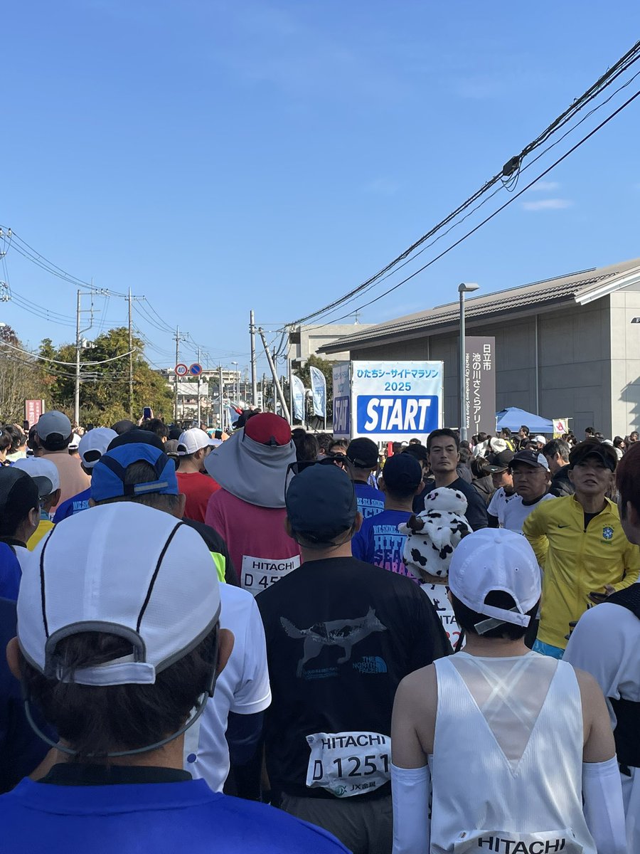 daisuke_koro's tweet photo. 久々のフルマラソンー
楽しんでこよ！
#日立シーサイドマラソン https://t.co/Iyd7CKzEv4