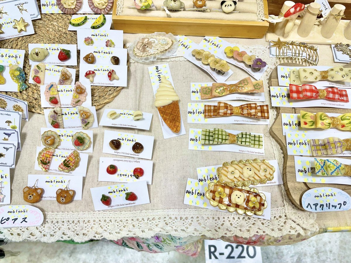 \\ 本日デザフェス 最終日 //

おはようございます
設営完了しました！

本日も可愛いアイテムご用意して
お待ちしております🧸

品薄アイテムも多いので
お早めにご来場下さいね

ーーーーーーーーーーーー
Design festa
ブース：南館4F  R-220

ーーーーーーーーーーーー
#デザフェス62