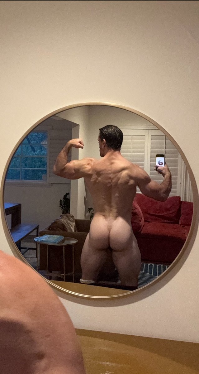 Erotic Strength tweet media