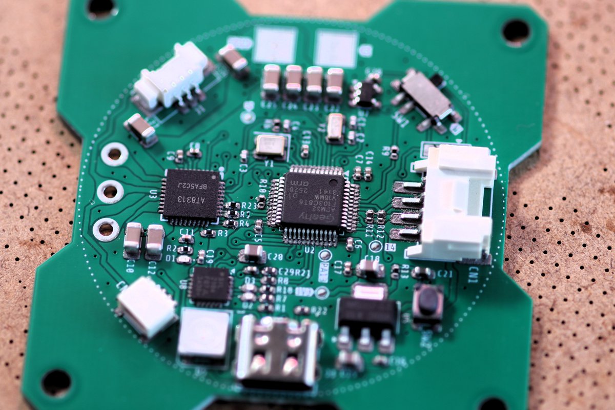 kokensha_tech's tweet image. prepare parts before baking something!  #bldc #stm32
#pcb #pcbdesign #kicad #pcbdesign #pcbassembly #pcba
#electronics #electronicsprojects
#arduino #arduinoprojects
#raspberrypi #raspberrypiprojects
#esp32 #esp8266 #esp32project #iot #make
#maker 
#diy