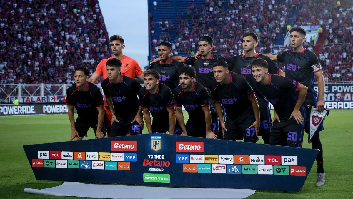 AgustinMuzzu's tweet image. No les pagan hace 4 meses
Se bañan con agua fría
No les dan de comer
Juntaron plata para que cobren los pibes
Les compraron comida a los chicos de la pensión 

Trabajaron en condiciones imposibles y aún así dejaron todo

Orgulloso del plantel y cuerpo técnico de San Lorenzo