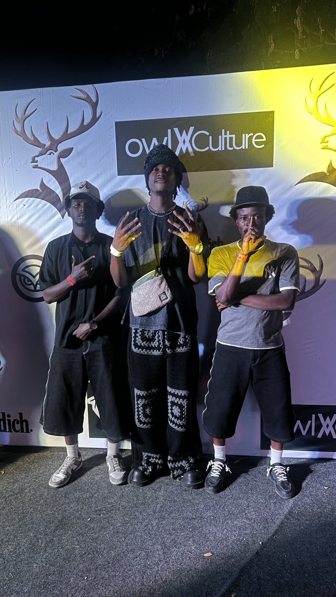 majeedgnf's tweet image. Met 2 🐐s today
@Nasty_CSA @iammoemusic 🔥