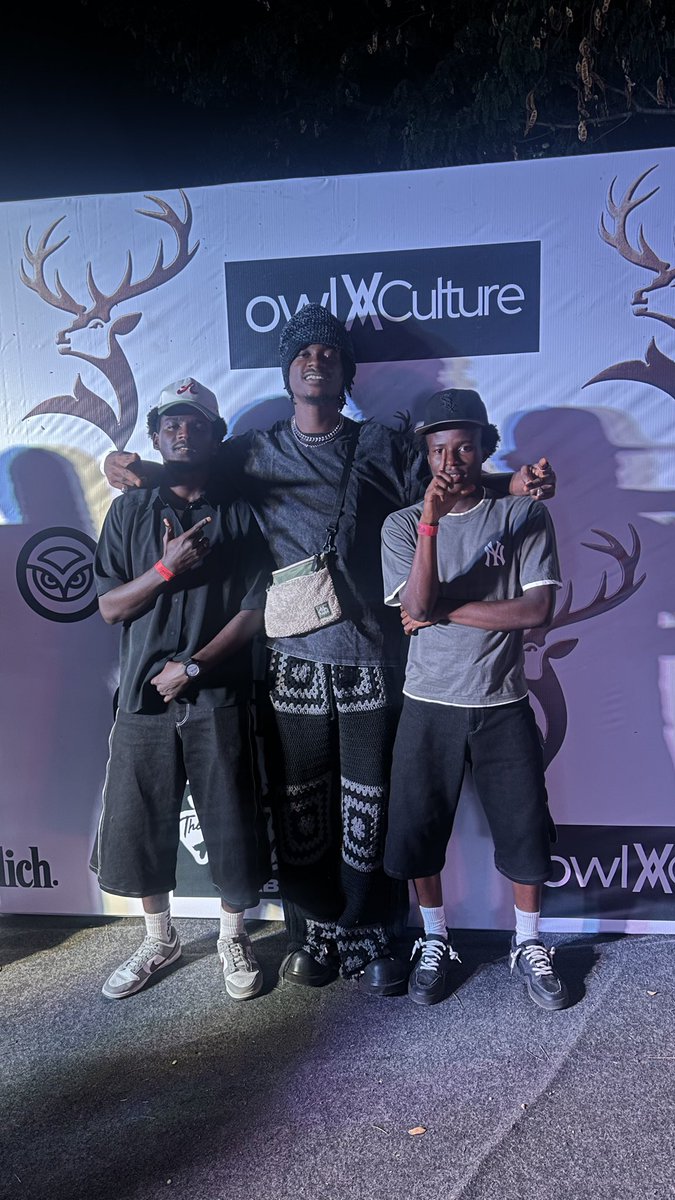 majeedgnf's tweet image. Met 2 🐐s today
@Nasty_CSA @iammoemusic 🔥