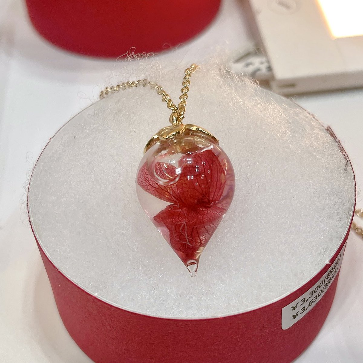 いちごのペンダント🍓新作✨

#デザフェス62お品書き 

西館4階　M-144