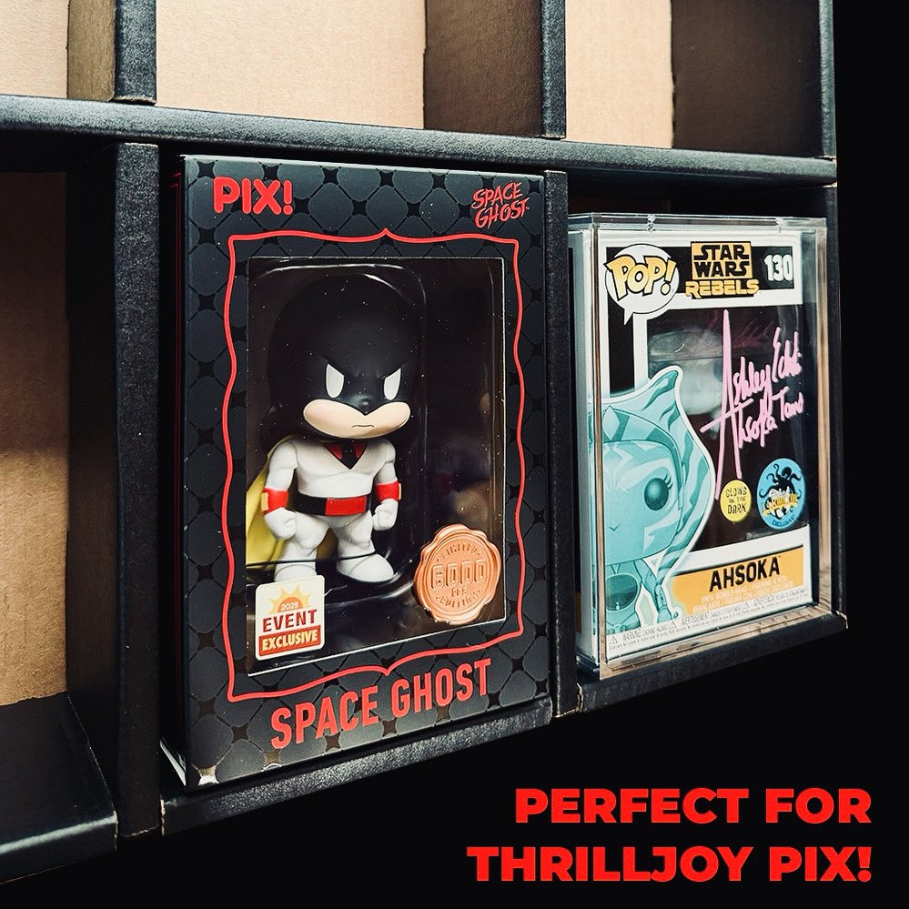 DisplayGeek's tweet image. Seeking thrills? 👀 

DisplayGeek.com has premium displays for your favorite #ThrilljoyPix right now! Show off your chases, low piece counts, and favorite PIX with our Grail Kubbie series 🤓 #Thrilljoy #ThrilljoyCollectibles #PIX