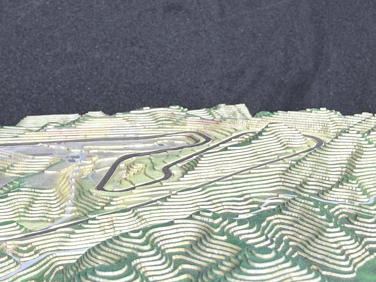 このような角度で見ると、なおさら地形がよく分かります❗️
#ランドスケープ作ってみた 
#Recipro 
#やまつみ 
#スポーツランドSUGO