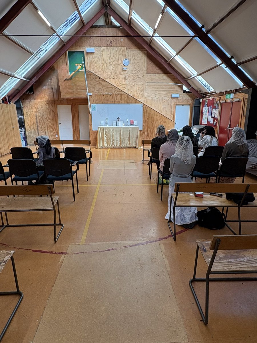 PadrePalma's tweet image. We offered a Sunday Mass for the first time in Christchurch, New Zealand 🇳🇿. A very promising future, indeed. Thank you for all your prayers!🙏 @stephenheiner @FrDesposito @RomanCathMedia @MHTSeminary @ColleenEldrach1