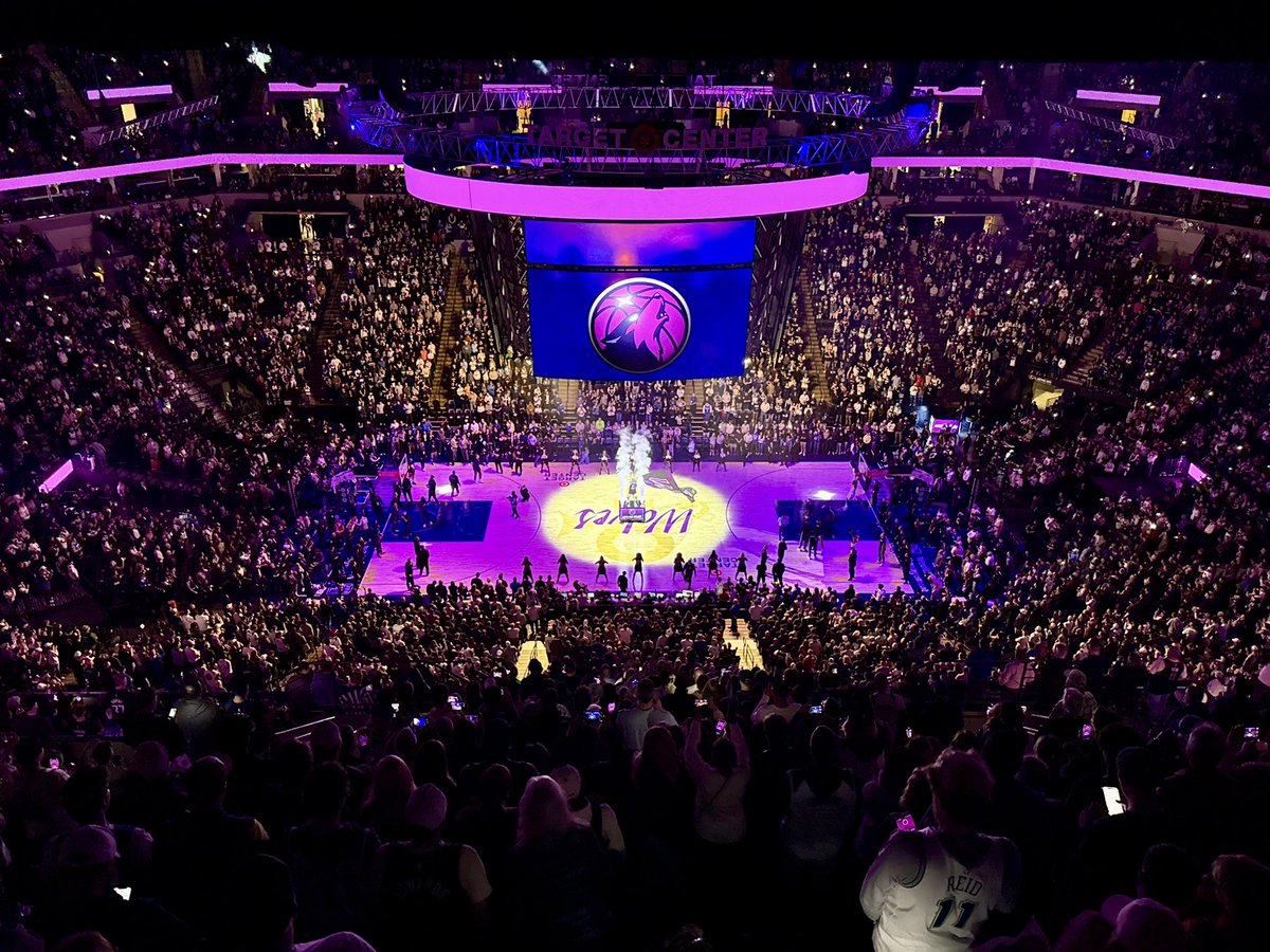 🎶 rock a party like nobody can