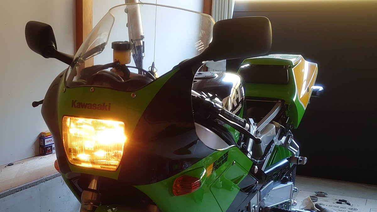 catwalk998's tweet image. Yellow number base on the front!

#Kawasaki
#KR250