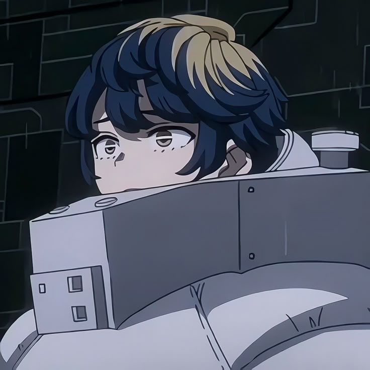 Orangefizziez's tweet image. Snipes wife BTW