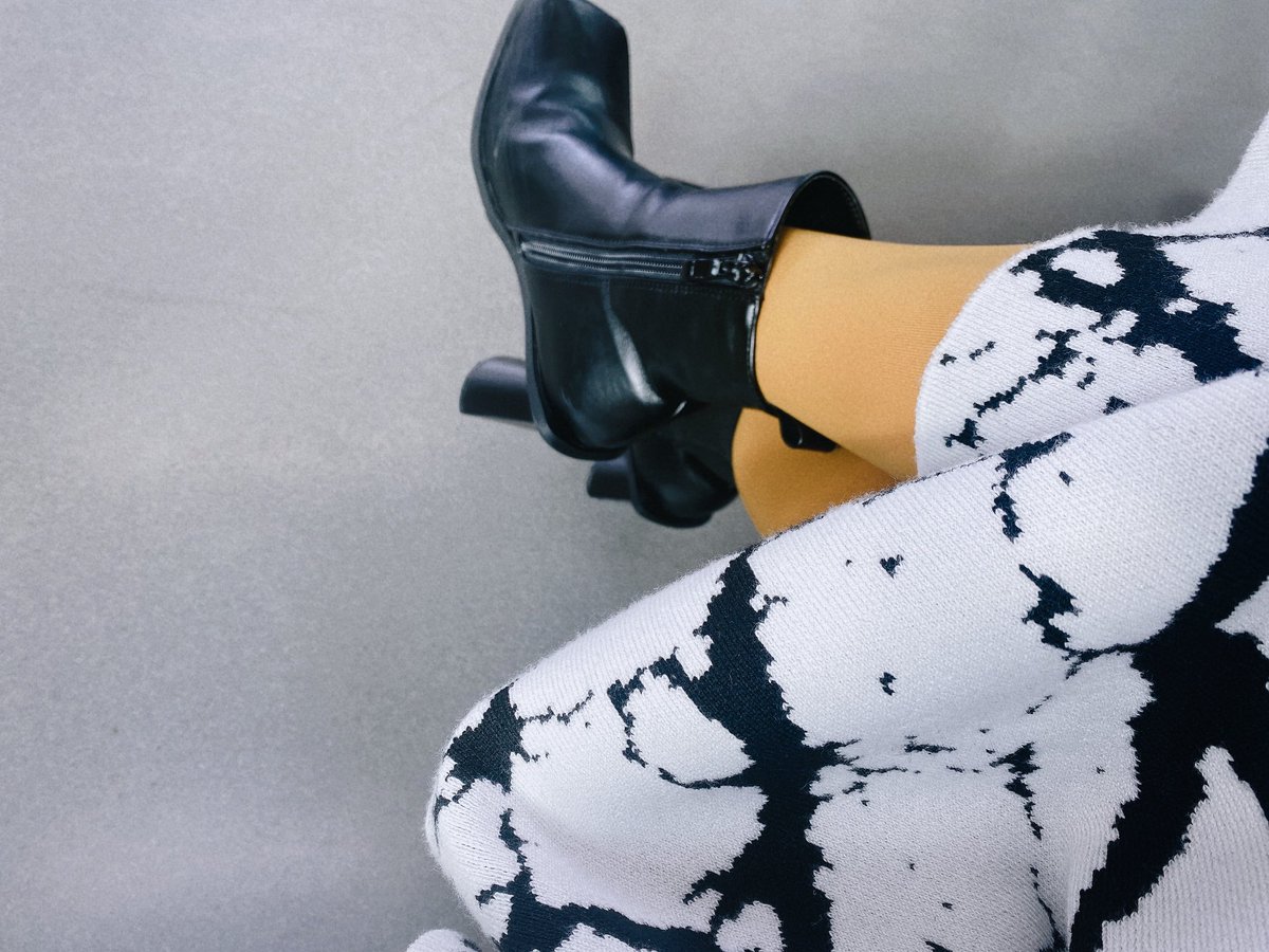 m_u_n_i__n's tweet image. マスタード色のカラータイツ
いいよいいよ！かんわいい