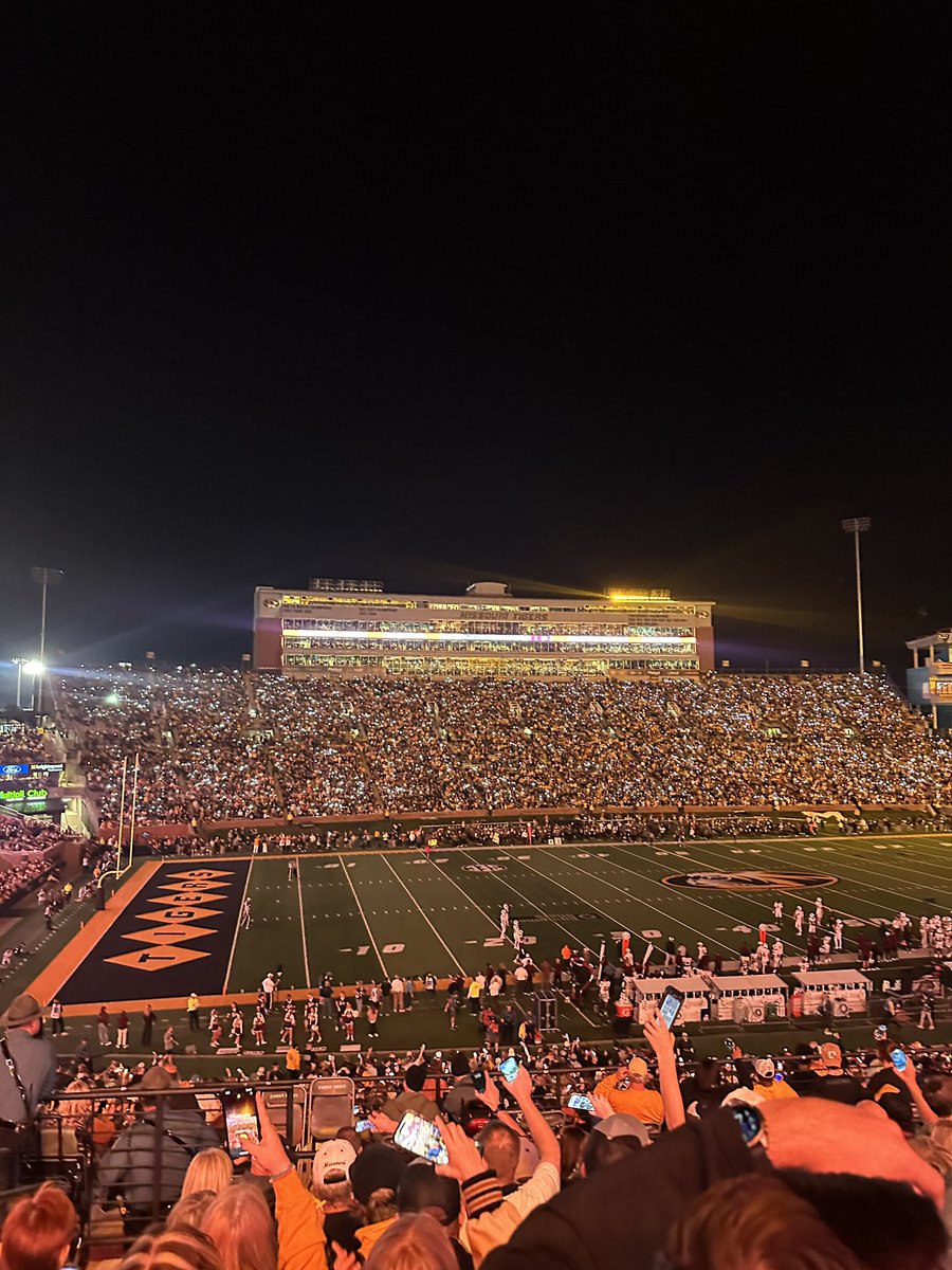 logancorkins's tweet image. MIZ